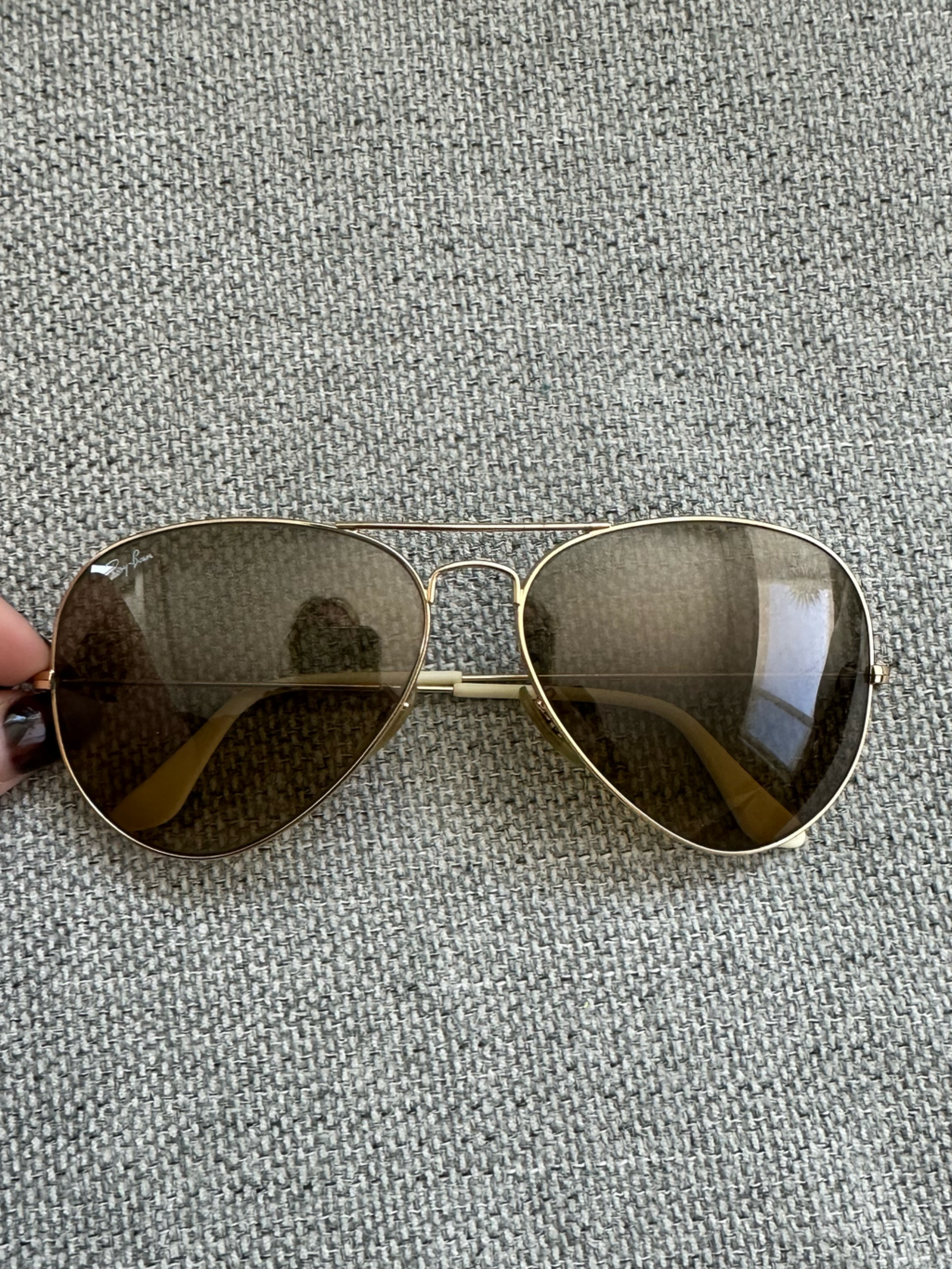 Rayban Aviator Sunglasses With Gold Frame And Brown Lenses